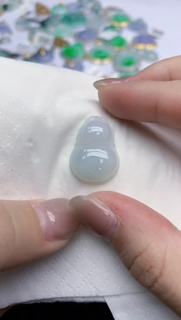 【闪购商品】翡翠颈饰未镶嵌天然翡翠A货