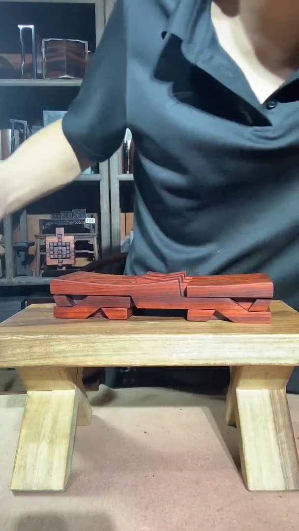 非洲紫檀（红花梨）微瑕鲁班凳