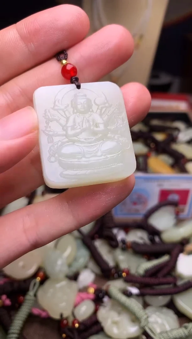 颈饰未镶嵌和田玉新疆料青海料清水和田玉吊坠