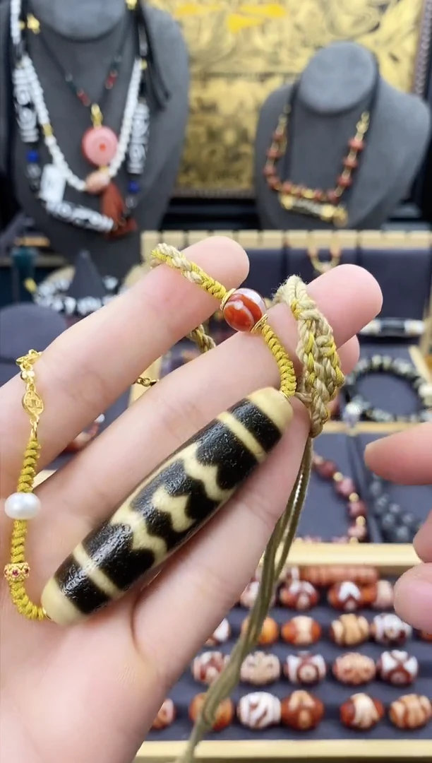 【闪购商品】玛瑙/玉髓颈饰未镶嵌美泓牙黄大鹏锁骨链