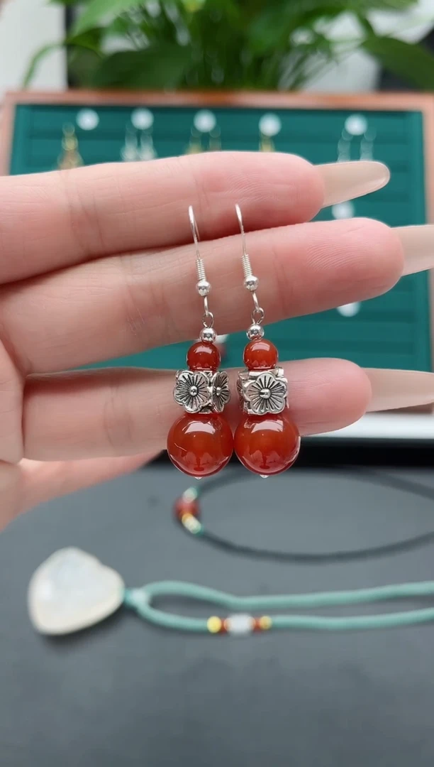 【闪购商品】南红玛瑙耳饰银S925镶嵌318