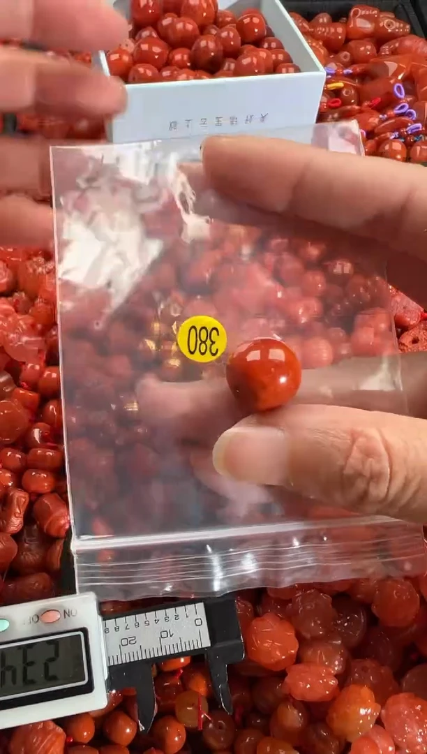 【闪购商品】南红玛瑙颈饰未镶嵌1