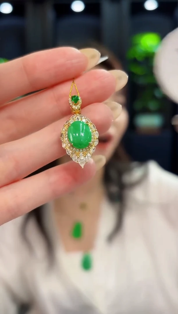 翡翠未镶嵌颈饰缅料A货/多样性发货/一件