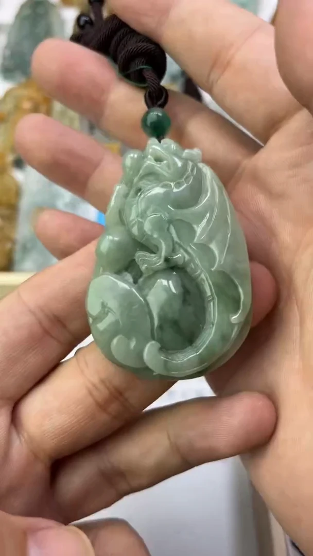 翡翠未镶嵌颈饰用****4天然A货缅甸翡翠