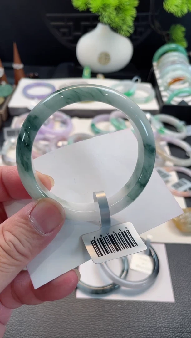 未镶嵌手镯翡翠95号 56.8正圈