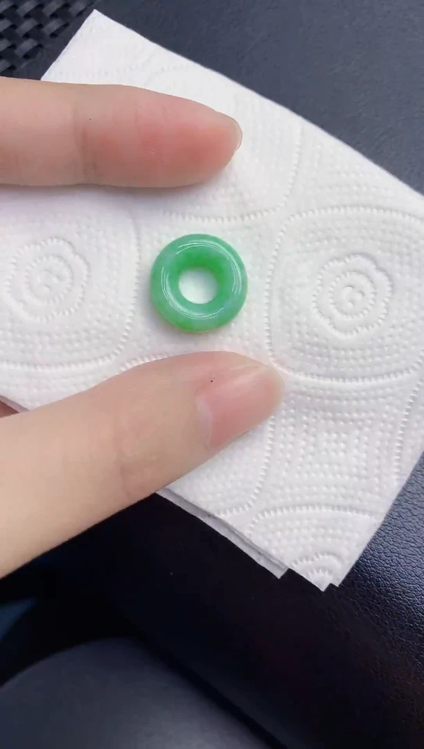 颈饰未镶嵌翡翠天然翡翠缅甸A货