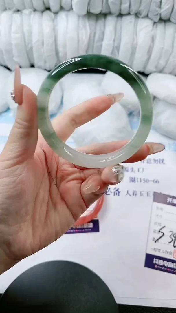 【闪购商品】石英质玉手镯未镶嵌多样性发货S393