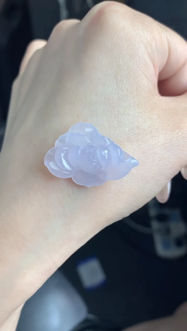 定制翡翠未镶嵌莲花
