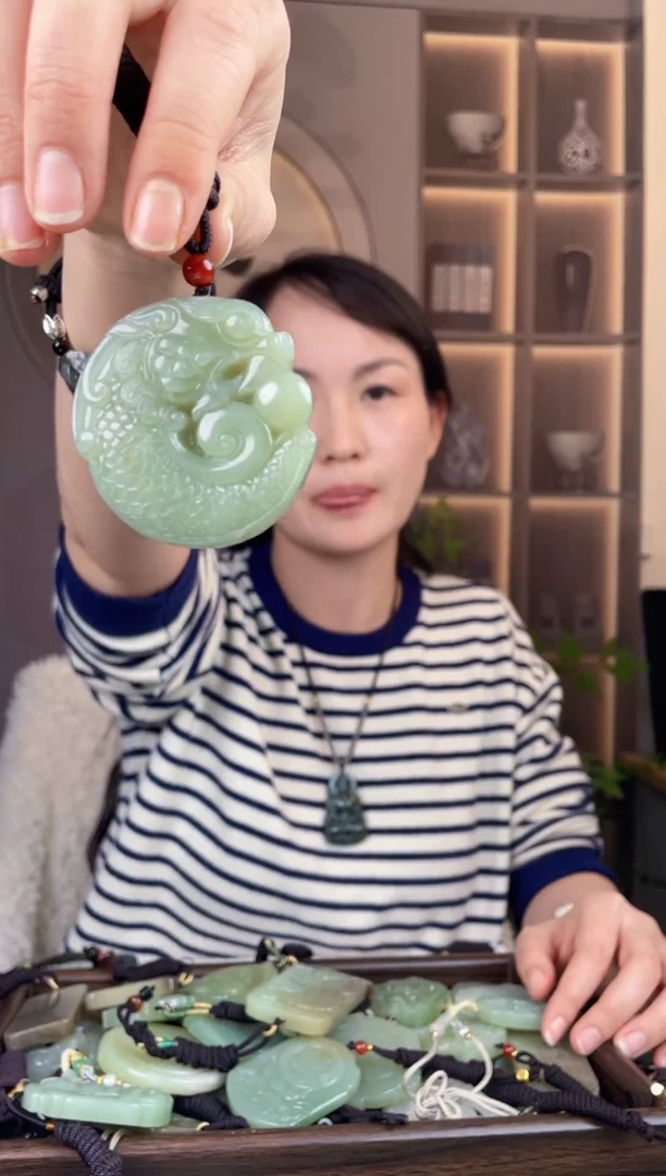 颈饰未镶嵌和田玉拍一发一，多样性发货