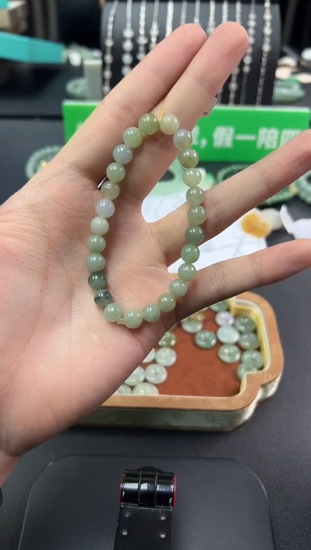 颈饰未镶嵌翡翠挂件H0028多件发其一）