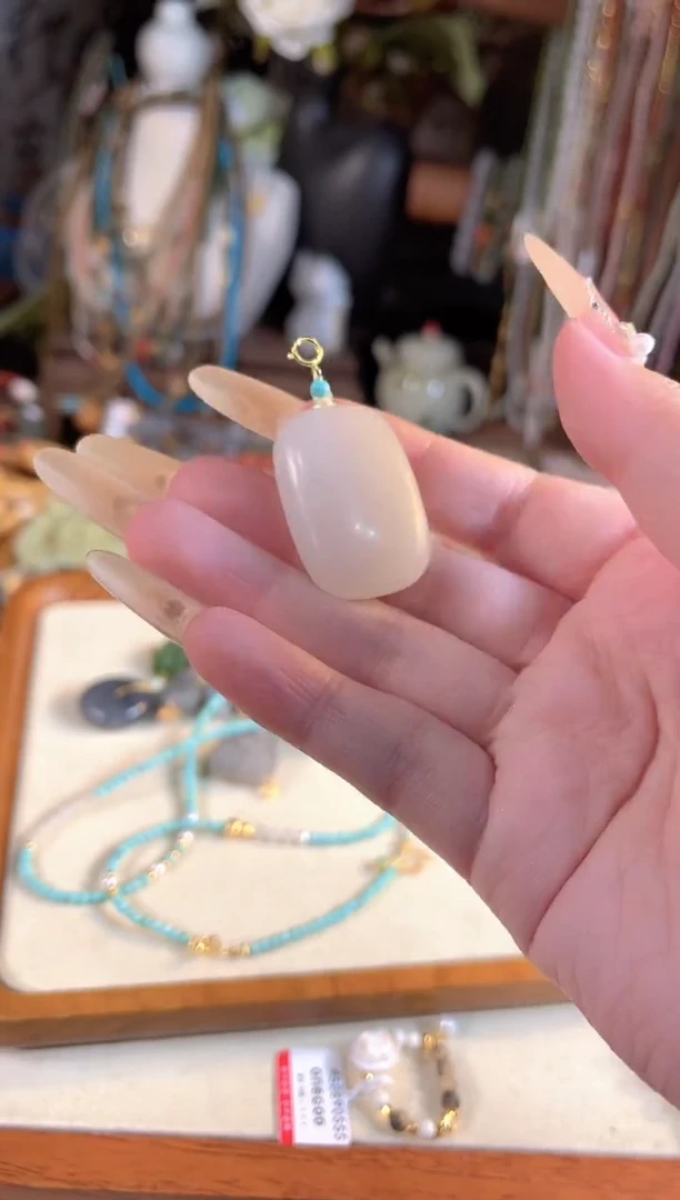 【闪购商品】和田玉吊坠(不含链)未镶嵌多样性发货其一