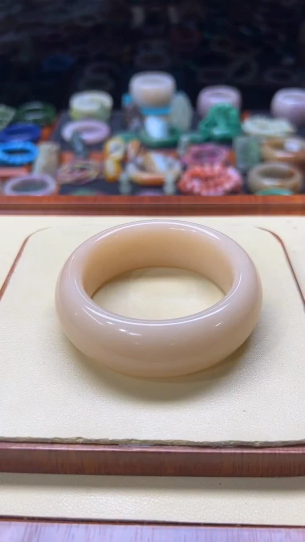 未镶嵌手镯石英质玉阿*104