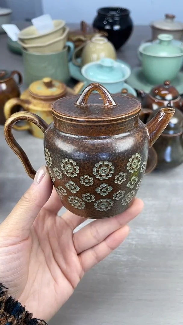 青瓷仓储福利清仓