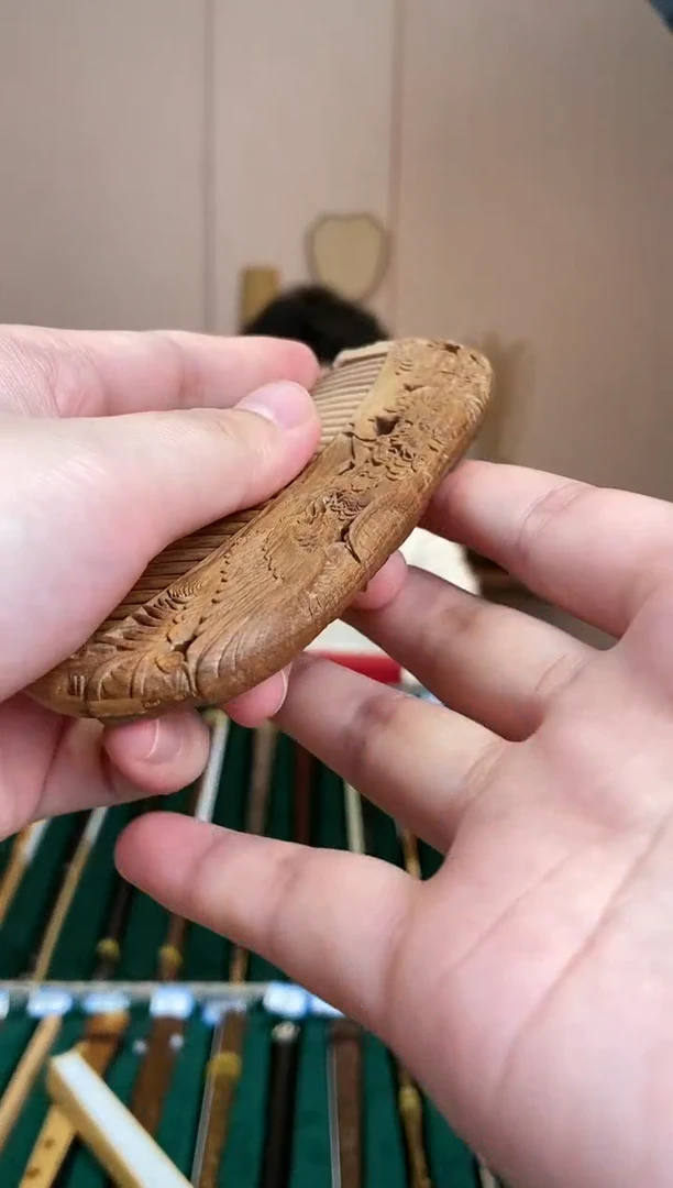 【闪购商品】扇子印度曼索尔老山檀香梳子