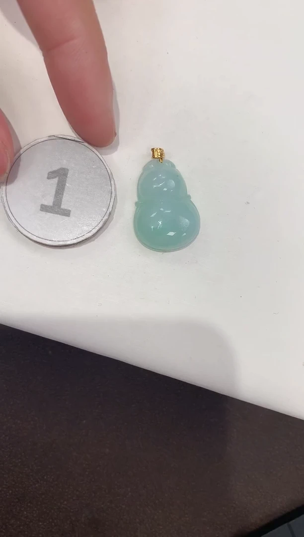 颈饰18K金镶嵌翡翠天然缅甸A货翡翠