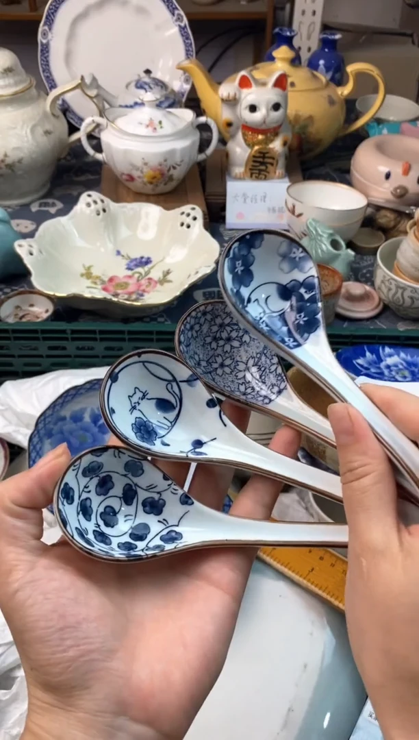 瓷片大**妈1111111111111111