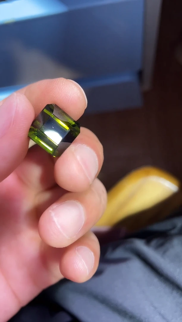 裸石未镶嵌碧玺16.56ct