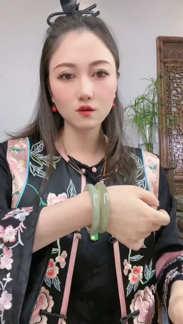 【闪购商品】和田玉手镯未镶嵌手镯57-58