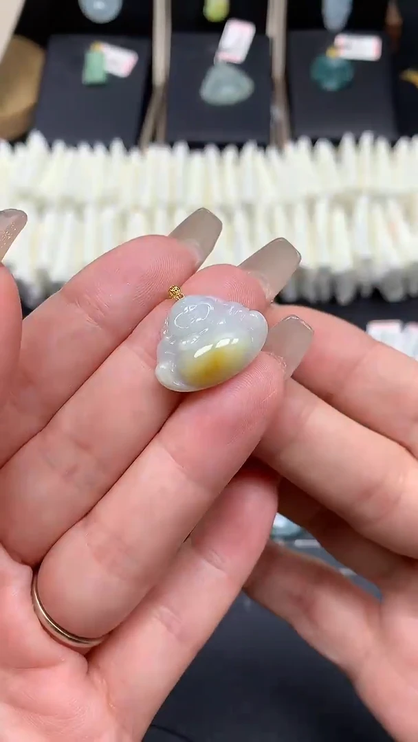 【闪购商品】翡翠吊坠(不含链)18K金镶嵌MS114162