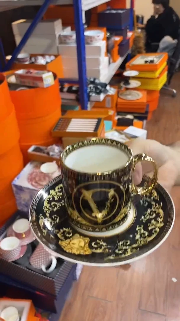 杯鸿辉家品牌瓷器，京东包邮！