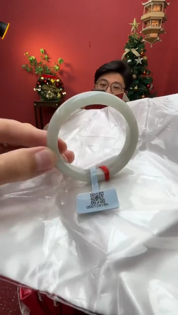 未镶嵌手镯翡翠翡翠手镯2