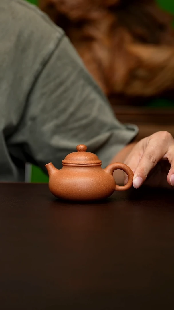 茶壶紫砂宜兴原矿  宝山头段  容天  130CC