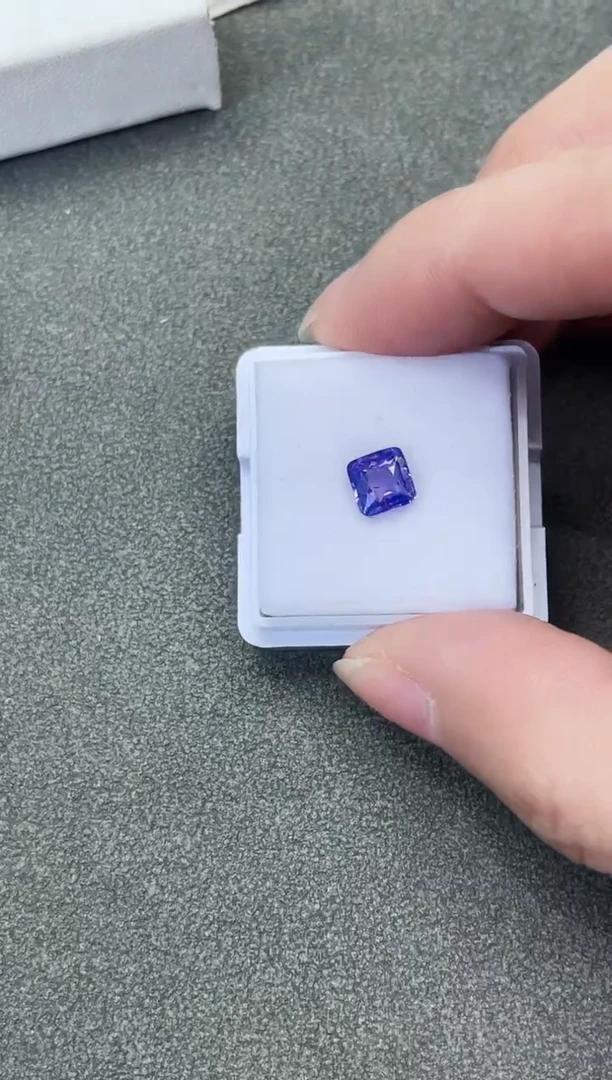 裸石蓝宝石天然裸石