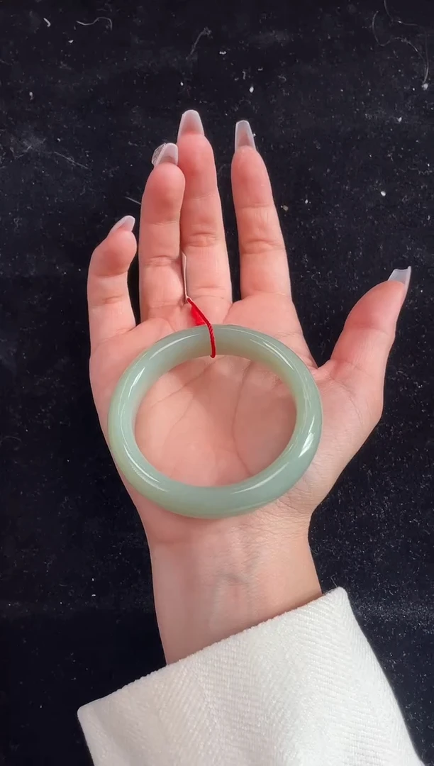 未镶嵌手镯和田玉新疆且末近矿料55-56圈口上等和田玉手镯女