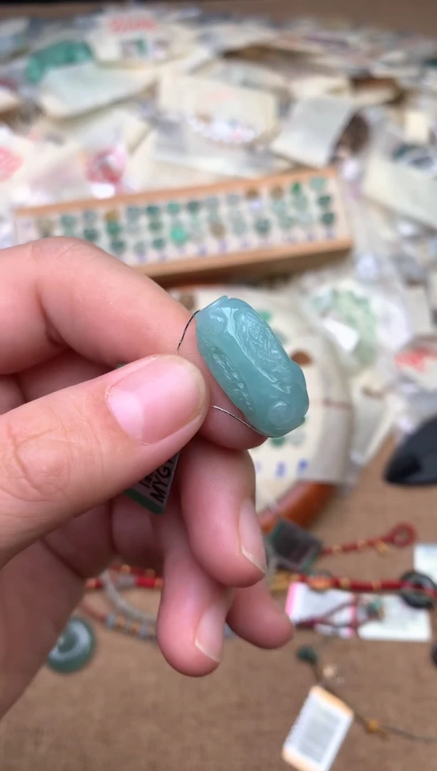 未镶嵌挂件翡翠一
