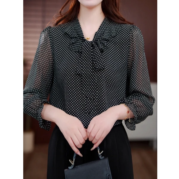 FZ312涎玉沫珠2025新款V领高端小衫套头衬衫时髦长袖上衣打底女