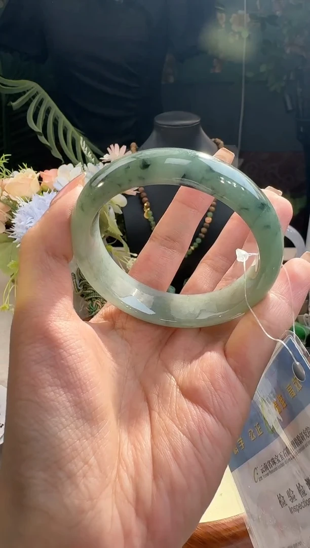 【闪购商品】翡翠手镯未镶嵌手镯