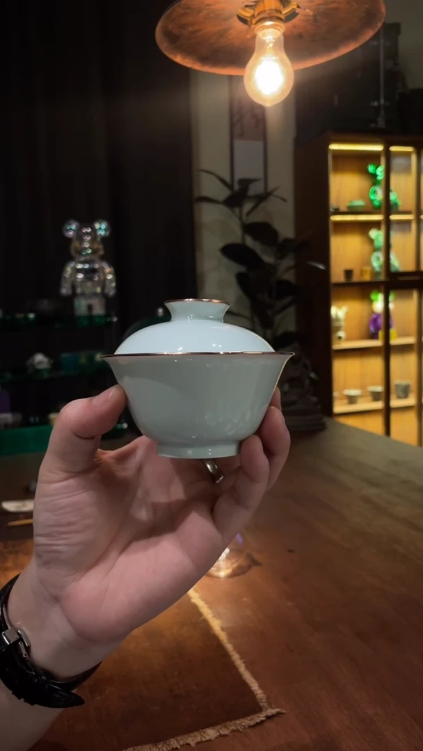 包铜素胎大盖碗..