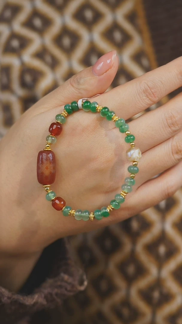 【闪购商品】玛瑙/玉髓手串未镶嵌多样性发其一