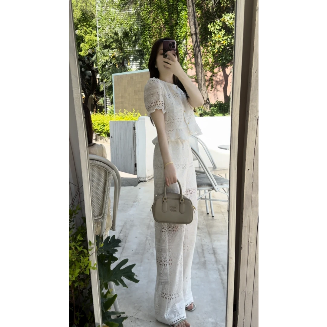 2025夏季新款重工刺绣镂空蕾丝上衣加休闲直筒梧桐裤薄款时尚套装