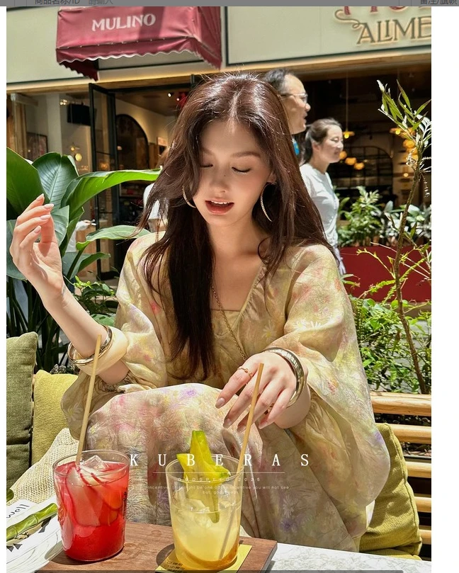 KUBERAS 高级感休闲复古宽松长款V领蝙蝠袖连衣裙法式中袖A字长裙