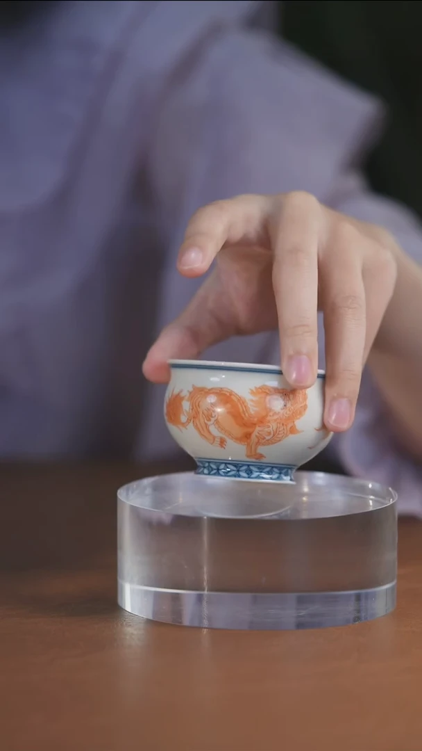 立勤堂矾红狮子绣球小炉式杯