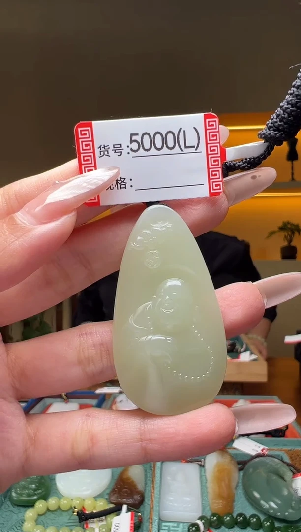 颈饰未镶嵌和田玉L