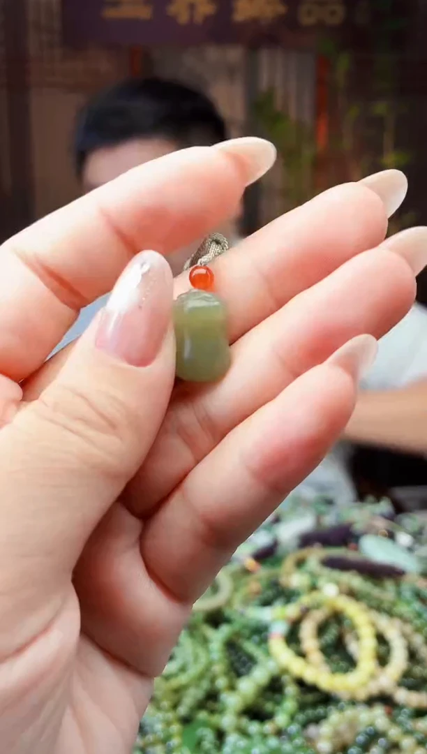 颈饰未镶嵌和田玉多样性发货拍一发一