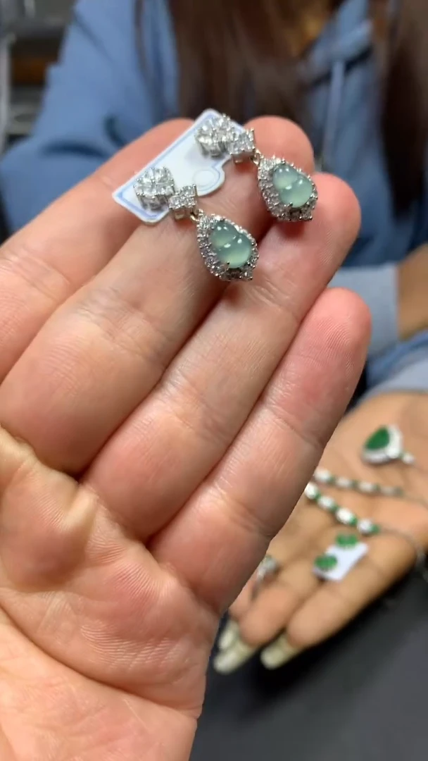 【闪购商品】翡翠耳饰未镶嵌0179398874/多样性发一