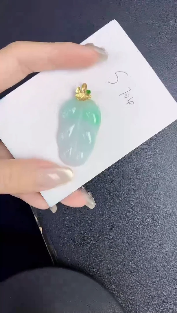 翡翠未镶嵌颈饰缅甸天然翡翠A货