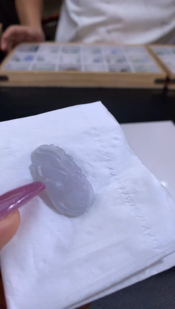 未镶嵌定制翡翠文*翡翠