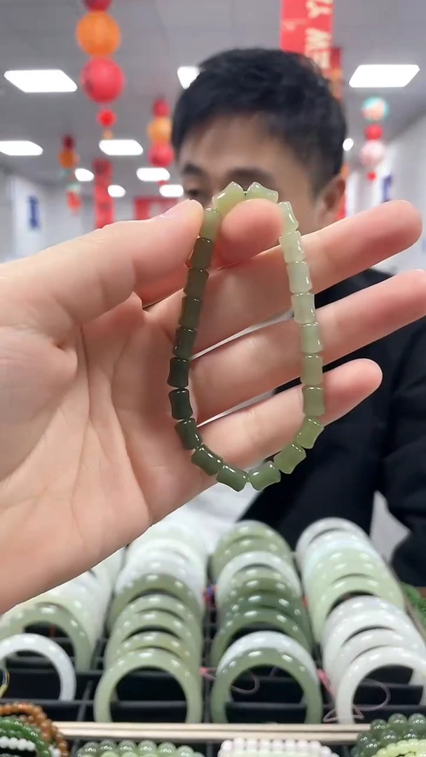 【闪购商品】和田玉手链未镶嵌竹节渐变卡5-6手串一条