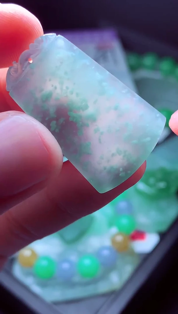 未镶嵌定制翡翠毛货翡翠定制559093