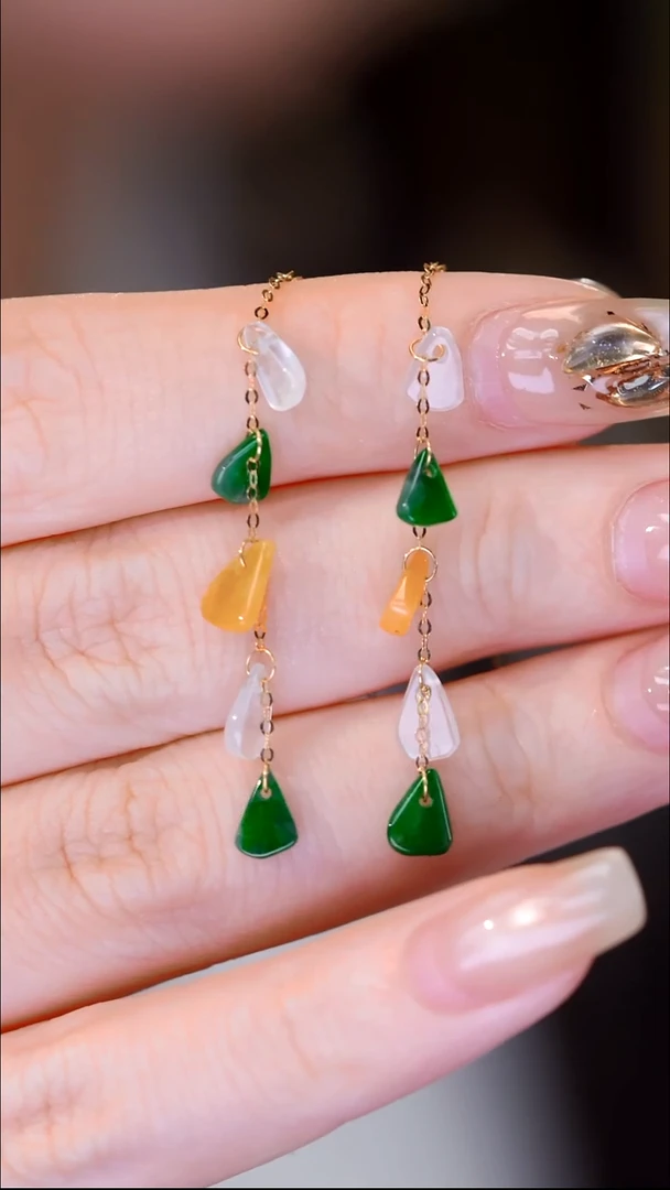 18K金镶嵌翡翠耳饰125