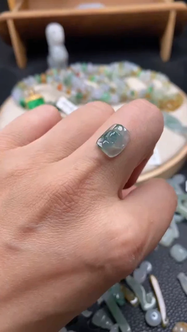 【闪购商品】翡翠颈饰未镶嵌翡翠净货27048