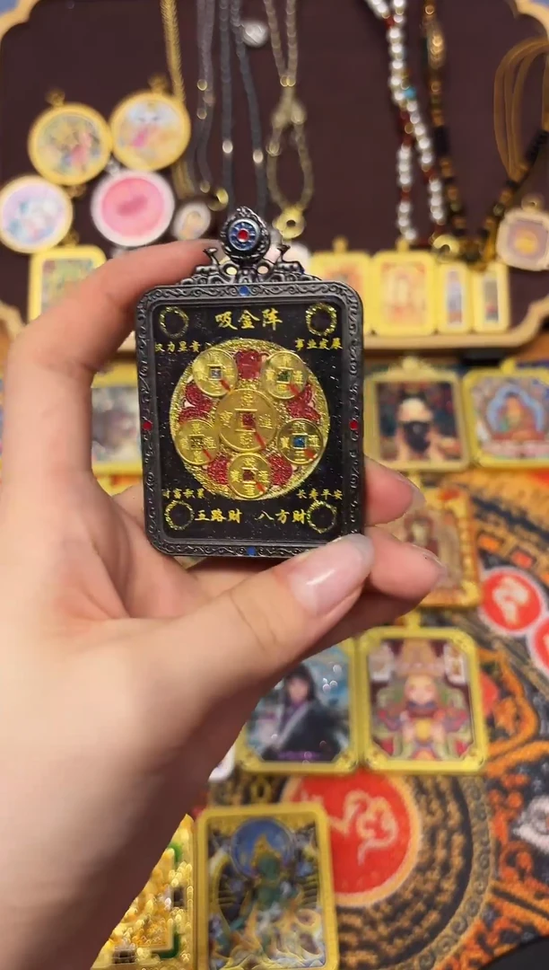 吊坠唐卡黑金款米