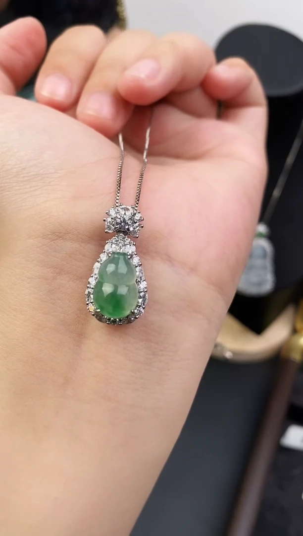 银S925镶嵌戒指翡翠银镶嵌翡翠吊坠