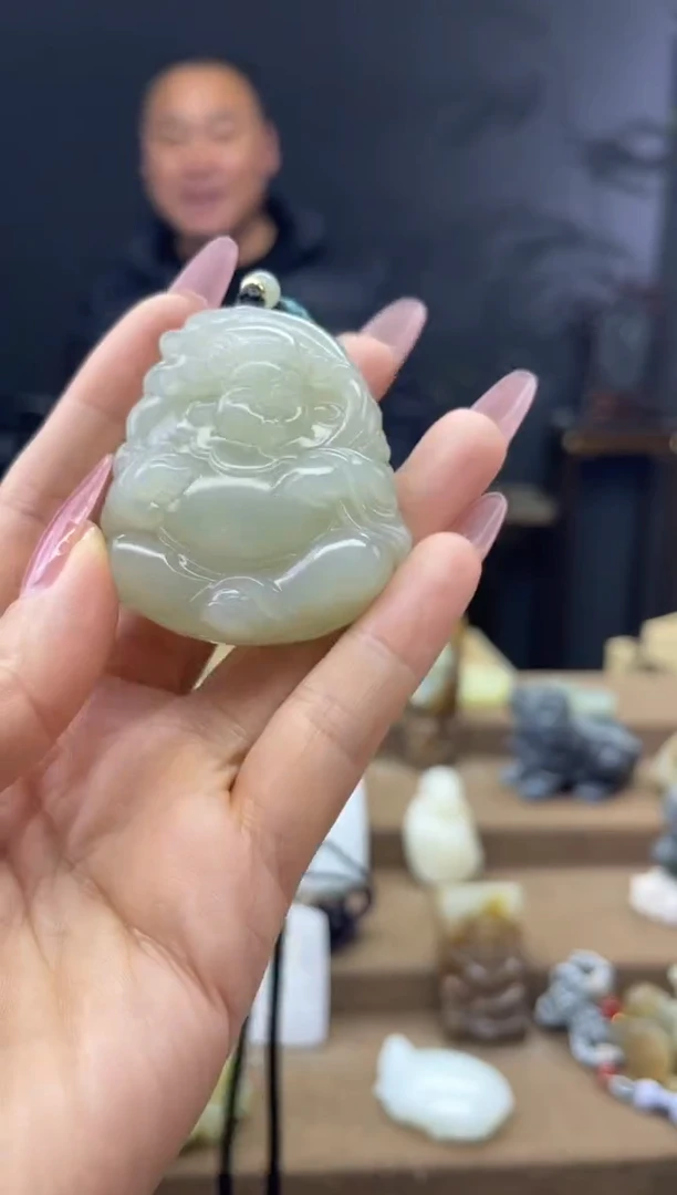 颈饰未镶嵌和田玉1