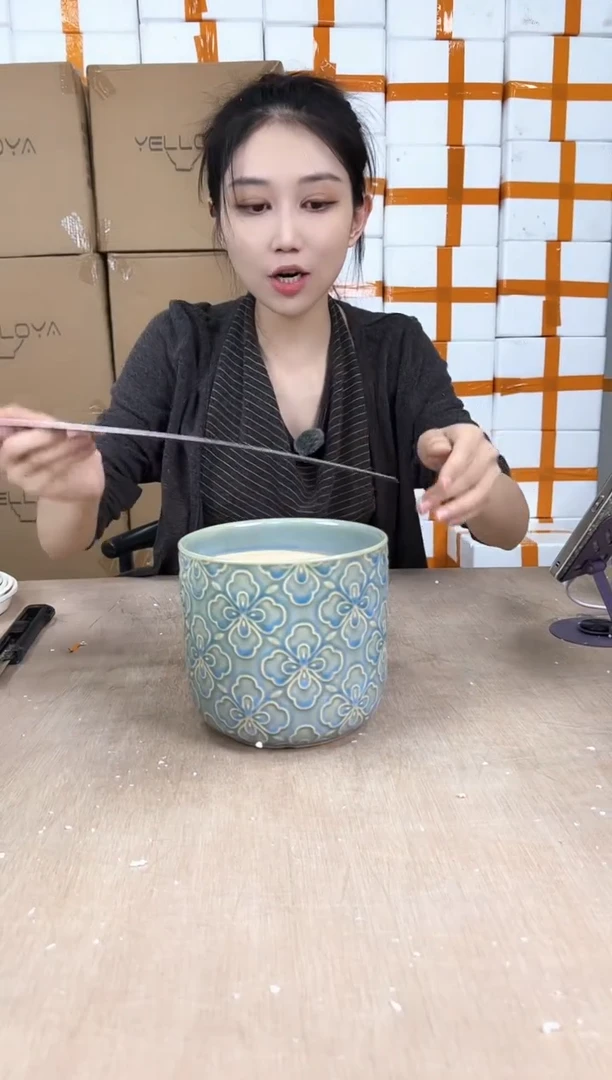 浮雕花朵渐变蓝15x14