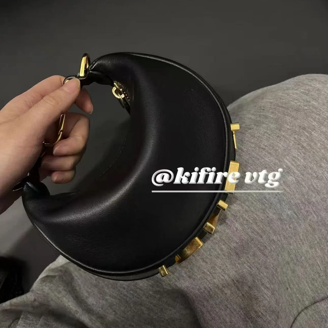 95新 FENDI/芬迪 【KiFire】 芬迪 黑金豌豆单肩包